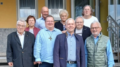 Die neue Vorstandschaft der Kolpingsfamilie Windischeschenbach mit 1. Vorsitzenden Ludwig Würth, vorne Mitte (Bild: Josef Söllner)