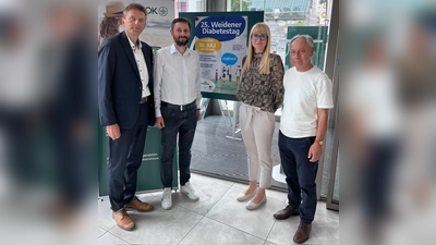 Von links: Direktor Jürgen Spickenreuther, Diabetologe Dr. Milan Dzunic, Nephrologin MUDR Adéla Rohulán, Karl-Heinz Stupka Diabetikerbund. (Bild: Karl-Heinz Stupka)