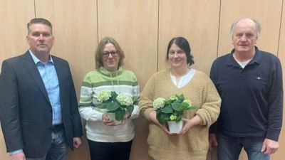 Auf dem Foto von links nach rechts: Rudolf Kreuzer, Christiane Faget-Malzer, Stefanie Schnurrer, Helmut Thanner. (Bild: Sabine Schönberger)
