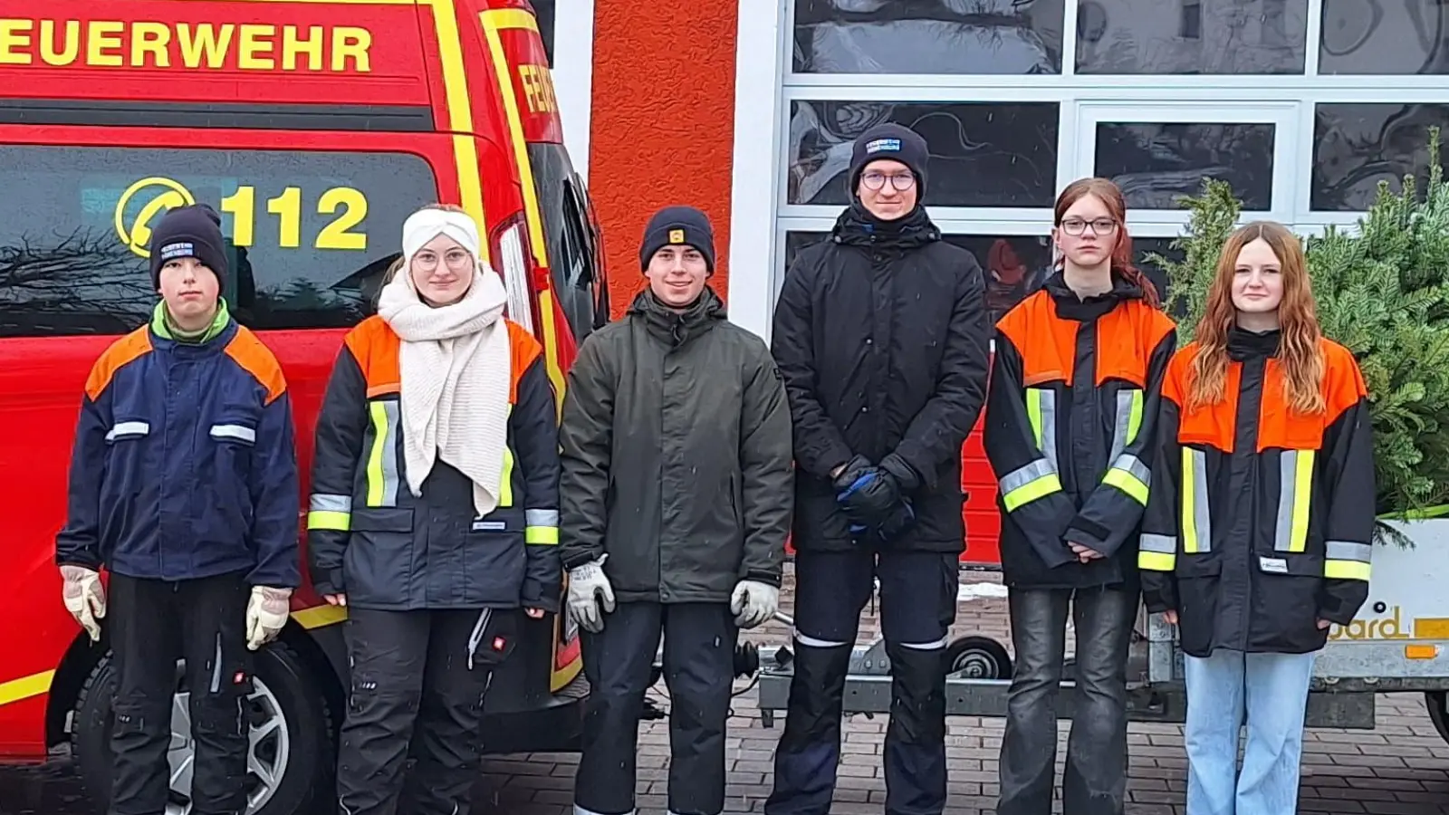 Christbaum-Sammelaktion Jugendfeuerweh Hohenburg (Bild: Thomas Wolfsteiner)