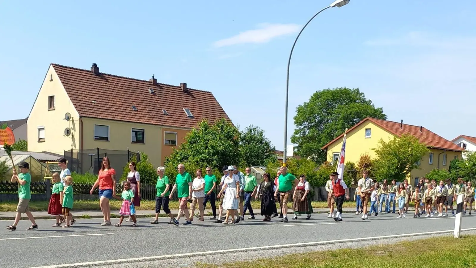 Kirwa-Festzug und die Garden-Kids sind auch dabei (Bild: Anita Hartmann)