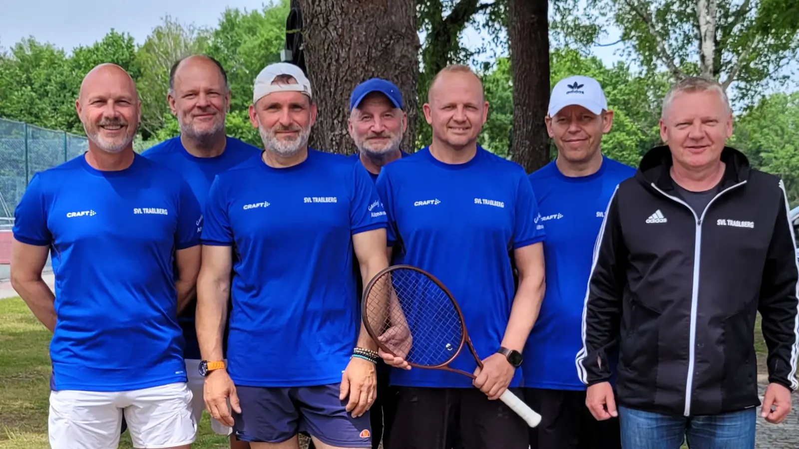 von Links: Sebastian Schallmaier, Ralph Moser, Markus Niebler, Horst Buchberger, Jan Keski, Günther Grabinger, Thomas Grabinger (Bild: Thomas Grabinger)