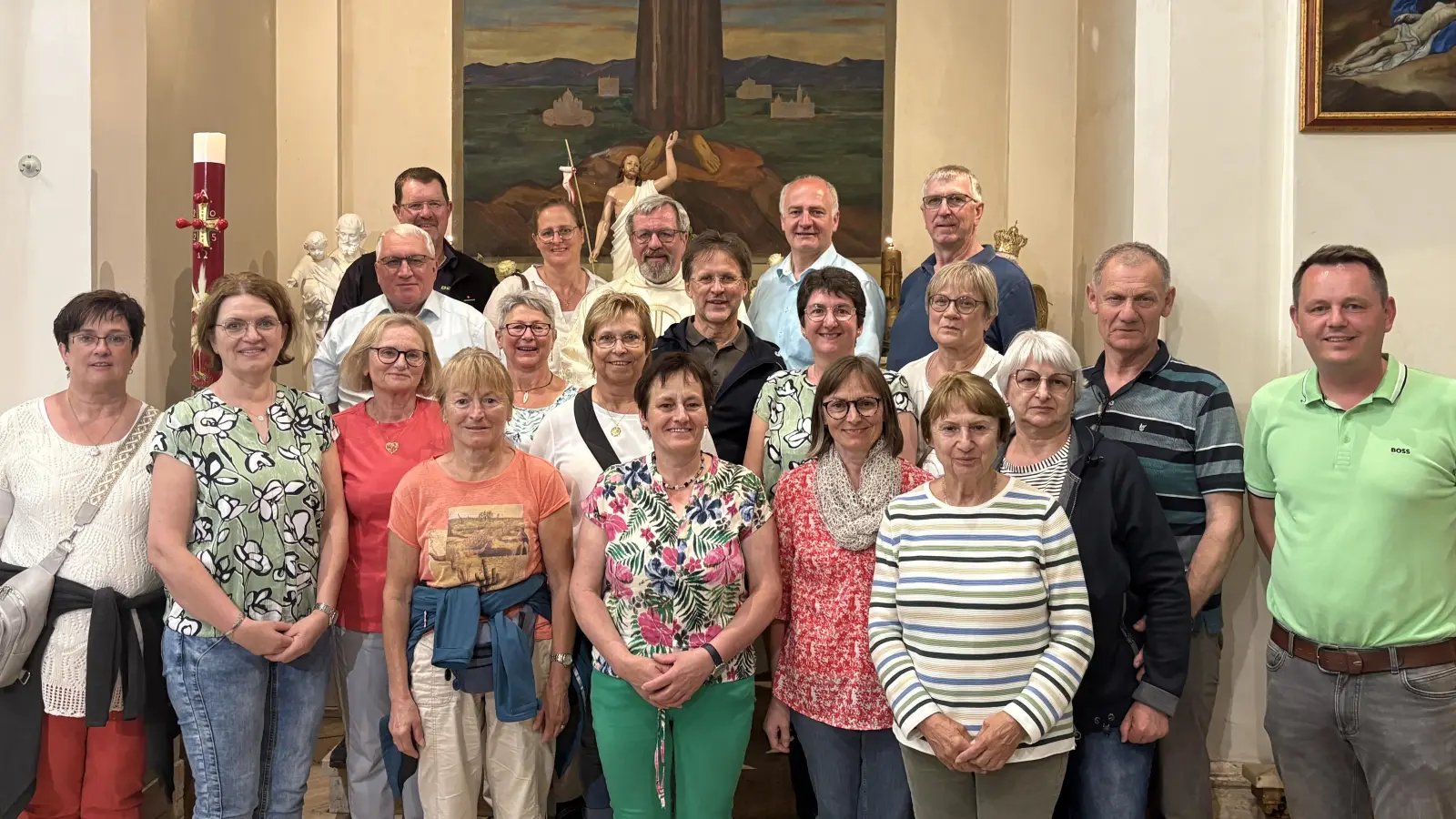 Gruppenbild der Wernberg - Köblitzer Pilgergruppe in der Kirche Domine Quo Vadis. (Bild: Florian Dotzler)