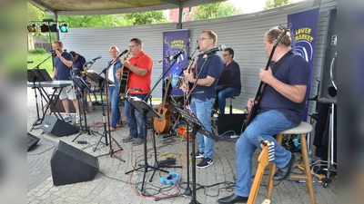 Die Band „Lower Market” ist heuer erneut zu Gast in Vohenstrauß bei den Sommerserenaden.  (Archivbild: Elisabeth Dobmayer)