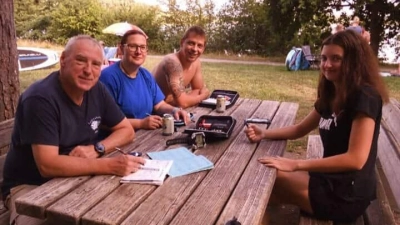 aktive Taucher des TC Nautilus, Mike Keiner 1.v.l (2. Vorsitzender) (Bild: Tom Neufeld)