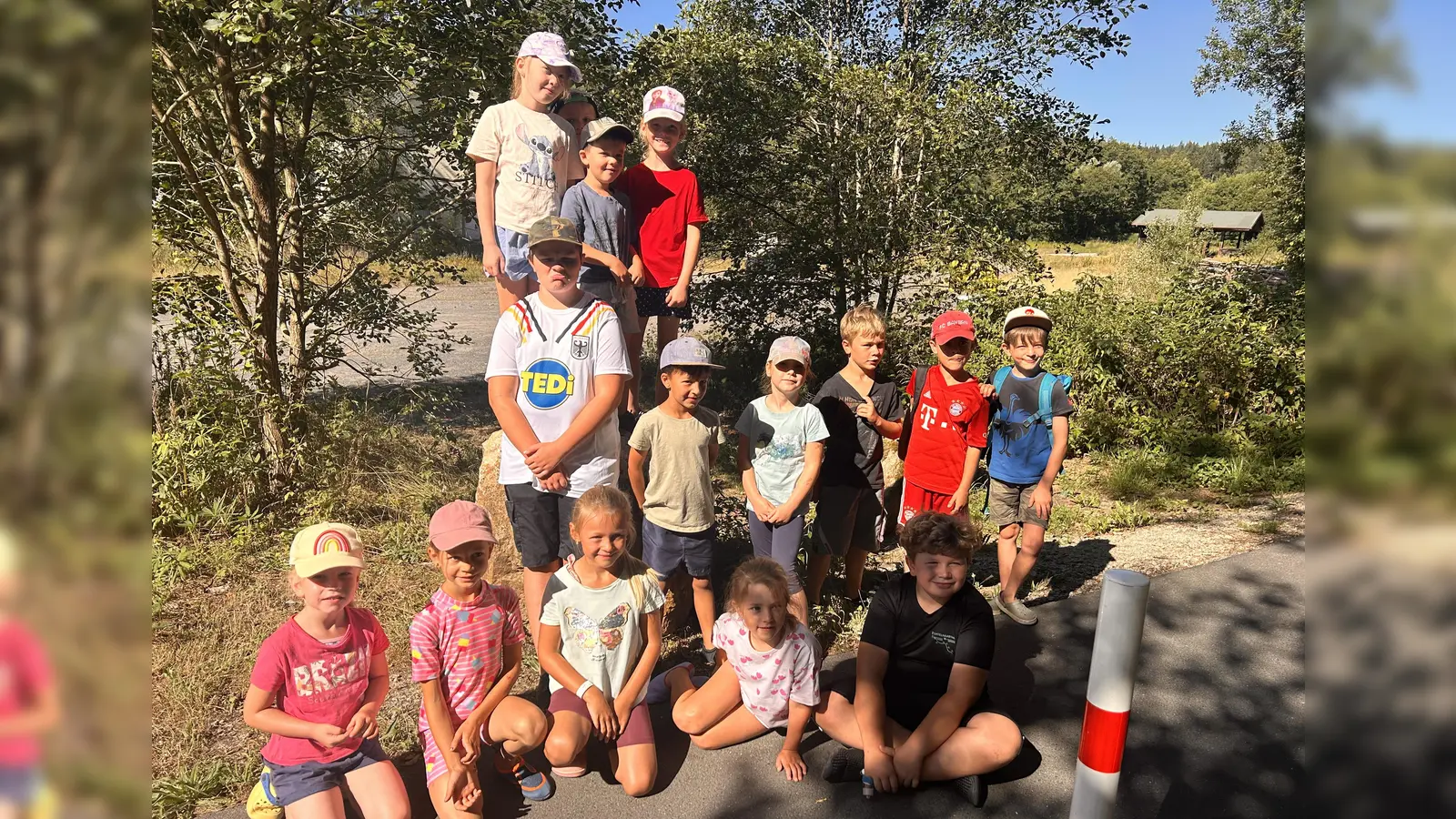 15 Kinder hatten viel Spaß beim Ferienprogramm der Feuerwehr. (Bild: Maria Schindler)