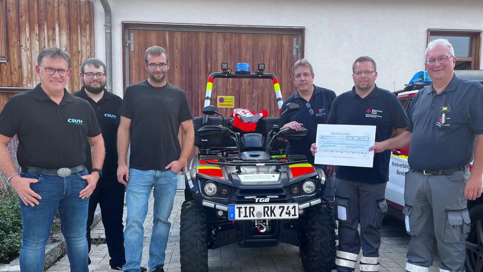 Vertreter der CSU Kulmain und der BRK Bereitschaft Armesberg (Bild: Dietmar Scherer)