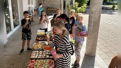 Beim gesunden Pausenfrühstück war für jeden Geschmack etwas dabei. (Bild: Sigrid Reger-Scharf)