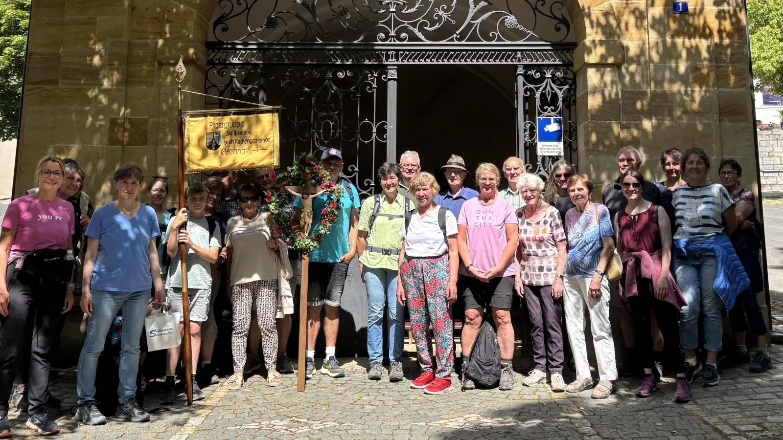 Wallfahrer aus Etzenricht pilgerten nach Amberg. (Bild: Susanne Winterl)