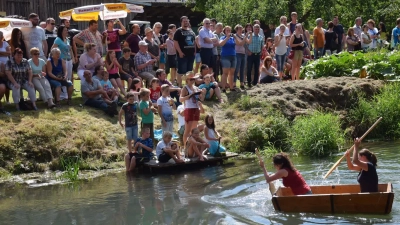Zum 66-jährigen Bestehen der Trachtenkapelle Hohenburg ist am Vatertag auch das traditionelle Sautrogrennen auf der Lauterach im Programm. Start ist um 14.00 Uhr (Bild: Paul Böhm)