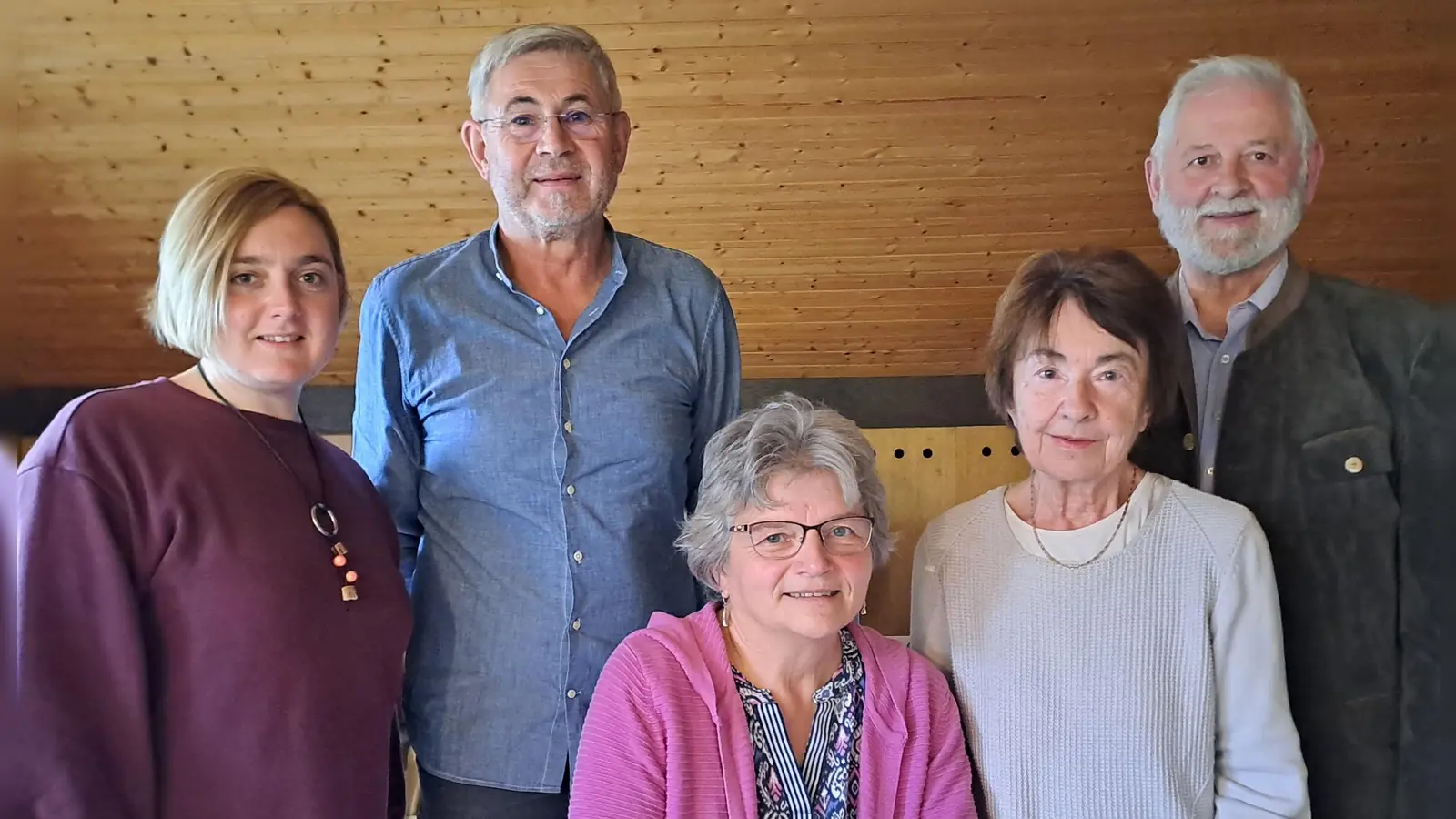 Foto von links: Franziska Roder, Michael Voit, Christa Vogl, Selma Markhof und Günter Pöllmann  (Bild: Gisela Kuhbandner)