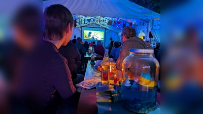 Stimmungsvolles Ambiente bei den Filmnächten (Bild: Kilian Graber)