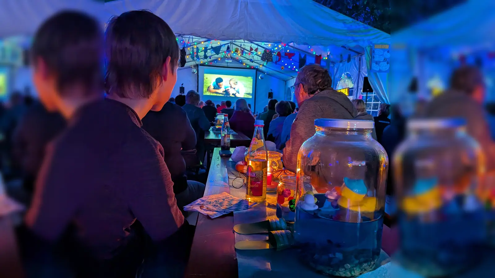 Stimmungsvolles Ambiente bei den Filmnächten (Bild: Kilian Graber)