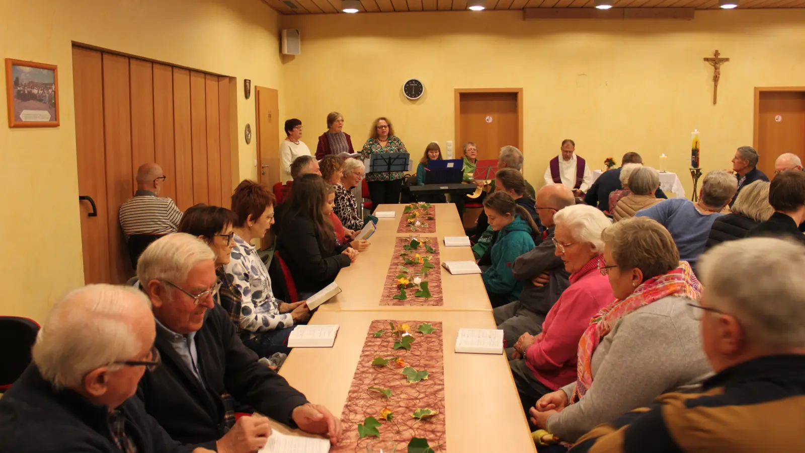 Die Nitzlbucher Frauen mit Monika Engelhard.  (Bild: Maria Hörmann)