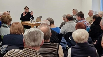 Vortrag bei der „Aktuellen Stunde” in Marktredwitz.  (Bild: Anita Berek)