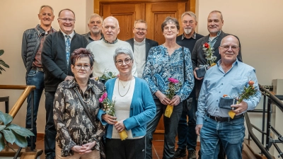 Verabschiedung städtischer Mitarbeiterinnen und Mitarbeiter durch OB Michael Cerny im Rathaus. (Bild: Simon Hauck)
