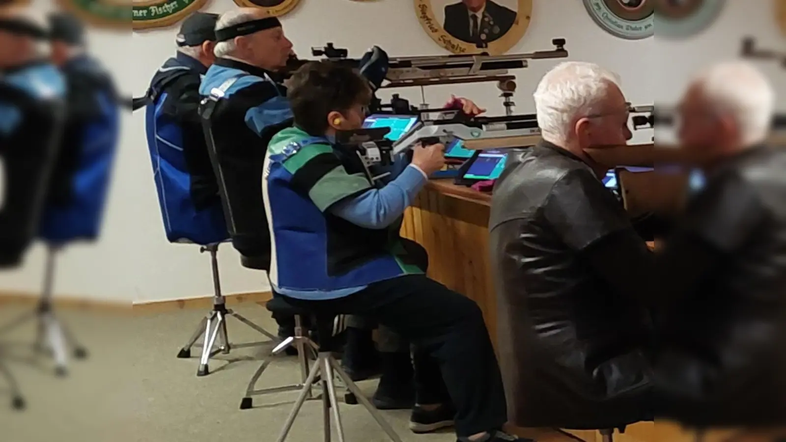 vr. Theodor Heinz, Gisela Heinz, Herbert Bauer und Klaus Staszek (alle FSG Sulzbach) (Bild: Josef Schmaußer)