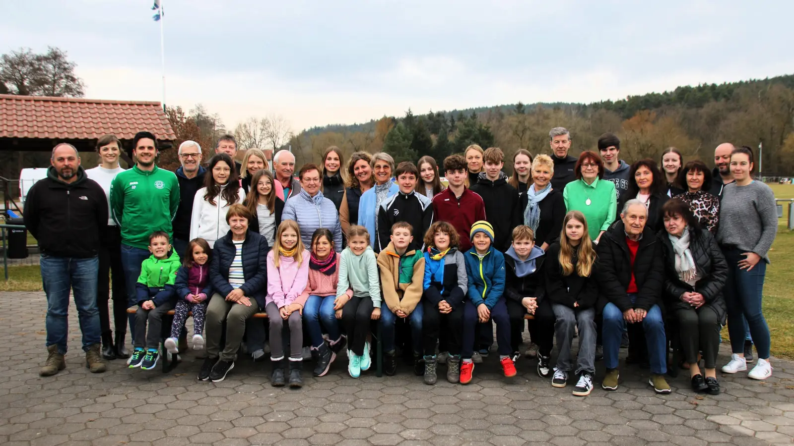 Sehr viele Teilnehmer beim Sportabzeichen. (Bild: Silke Ibler)