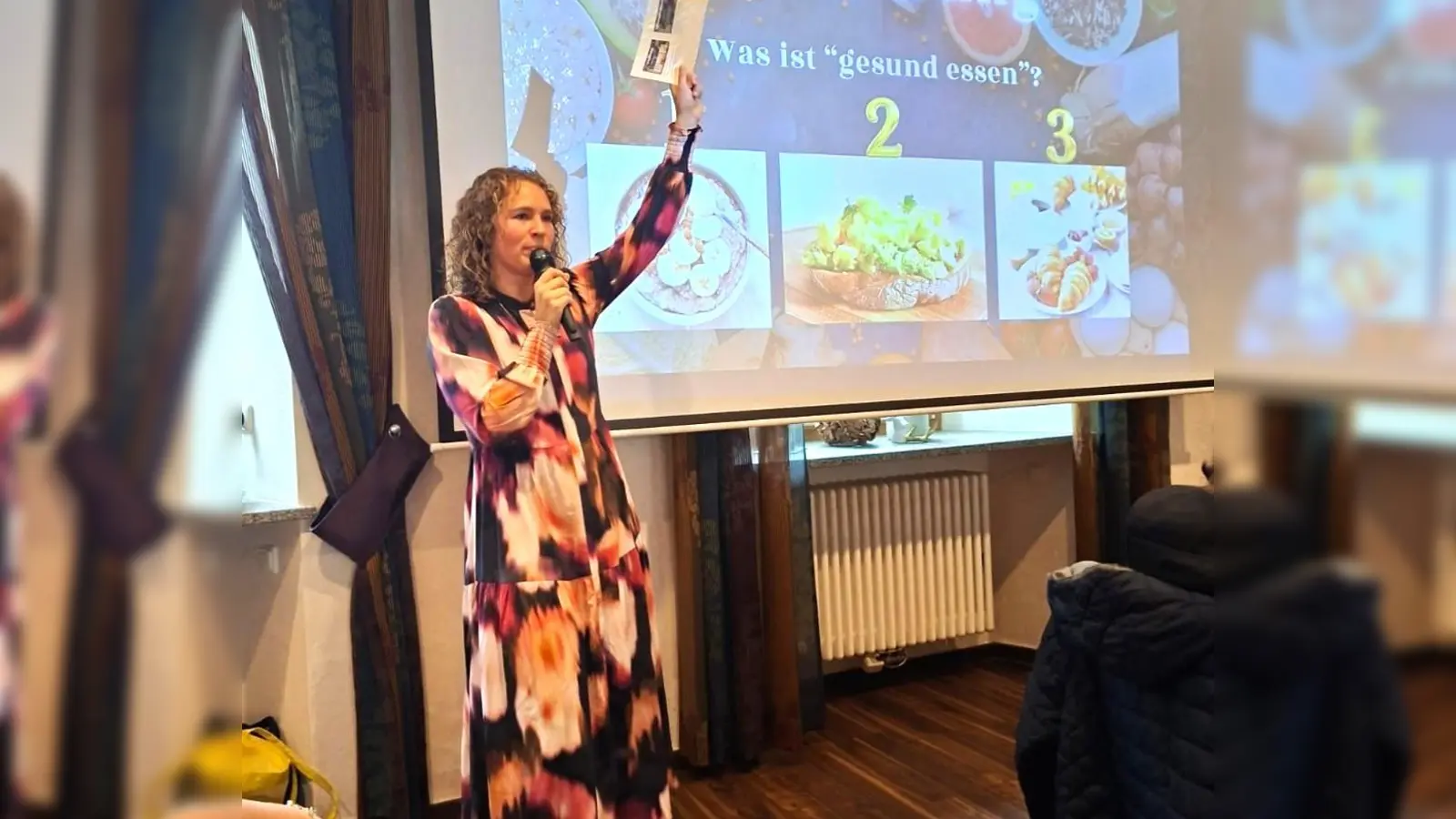 Theresa Schwab, Expertin für ganzheitliche Frauengesundheit (Bild: Gabriele Schwindl)