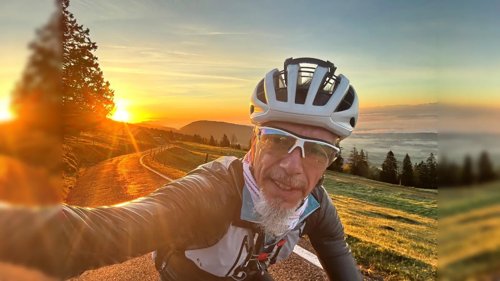 Herbert Manz am Aufstieg zum Chasseral in der Schweiz (Bild: Manz Herbert)