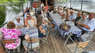 Strudelrundfahrt der Nabburger Seniorinnen und Senioren auf der Donau (1) (Bild: Thomas Kern)