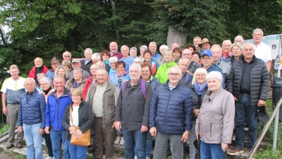 Die Teilnehmer der Dreitagesfahrt der Ensdorfer Reservisten beim Halt auf der Feste Oberhaus in Passau. (Bild: Joachim Hantke)
