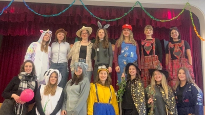 Die Leiterinnenrunde der PSG St. Georg Amberg beim diesjährigen Kinderfasching. (Bild: Anna Rupprecht)