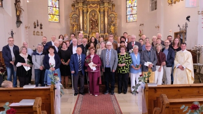 24 Paare feiern Ehejubiläum in St. Dionysius, Neunkirchen (Bild: Stefan Bauer)