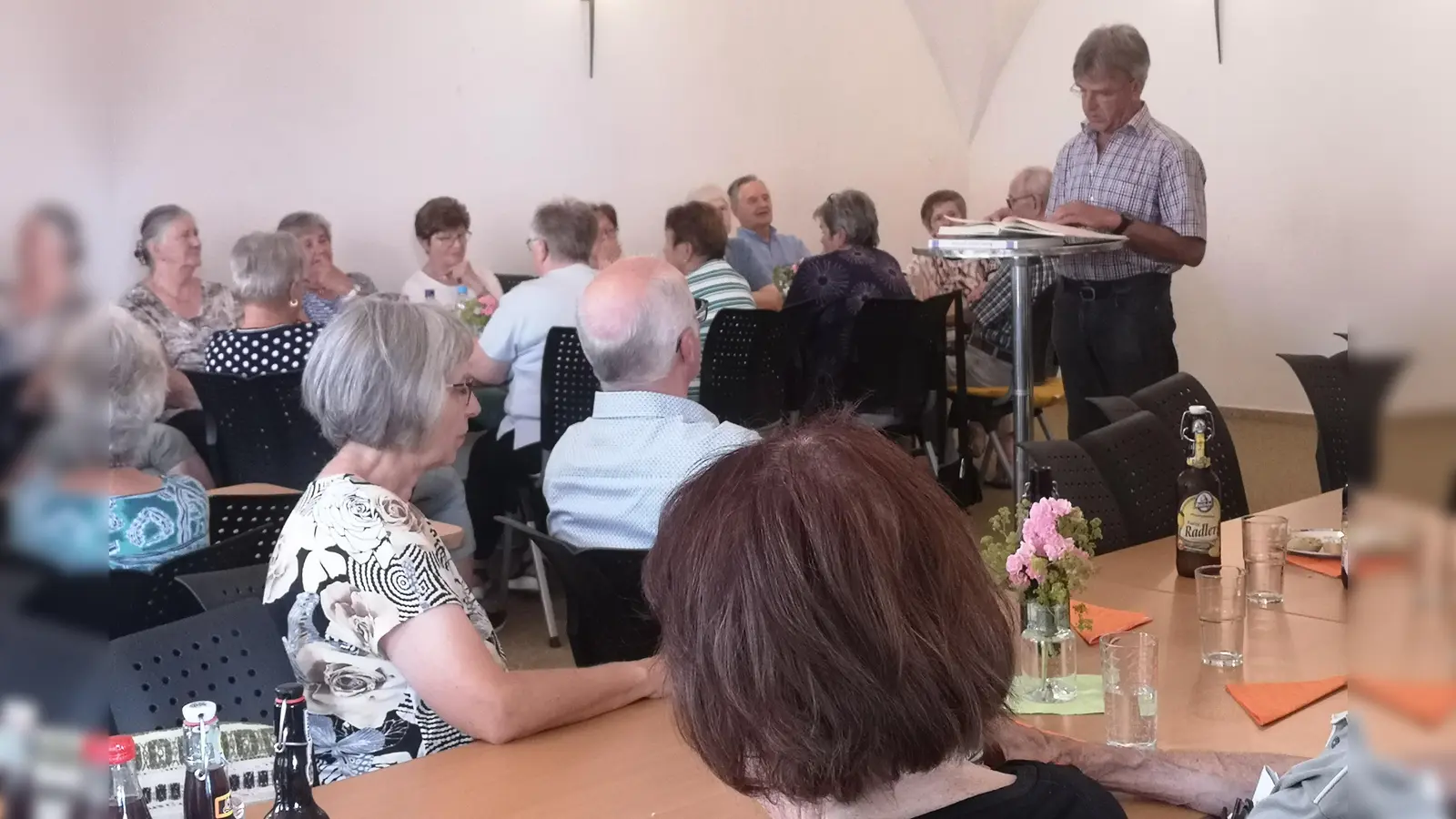 Vortrag on Richard Reger.  (Bild: Regina Pschirrer)