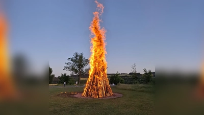 Johannisfeuer in Krummennaab (Bild: Kathrin Gruber)