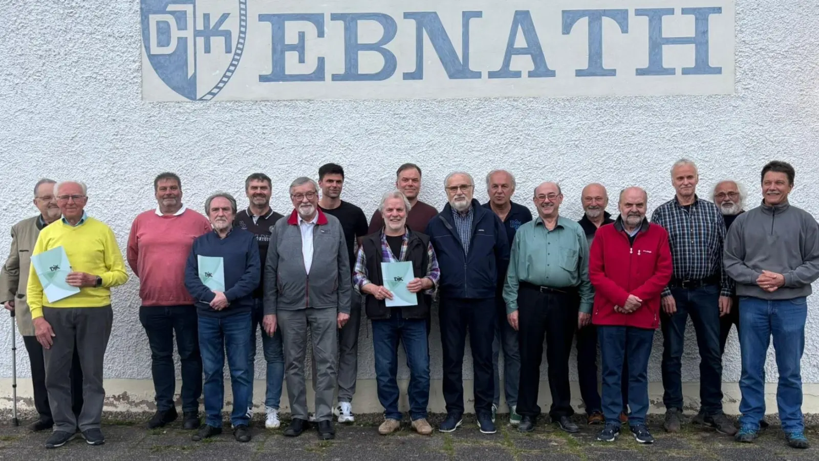 Zahlreiche Mitglieder sind der Einladung der DJK Ebnath zum Ehrenabend gefolgt. (Bild: Josef Söllner)