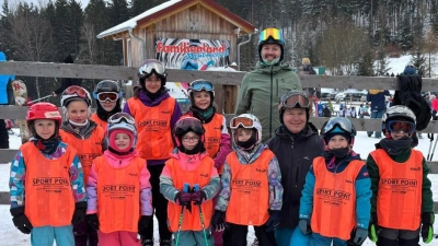 Spaß und gute Erfolge hatten die künftigen Pistentalente bei den Skikursen der Skiclubs Pistenschwinger. (Bild: Harald Friedrich )
