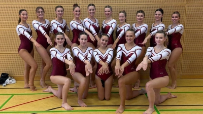 Drei Mannschaften der Turngemeinschaft Tirschenreuth hatten sich zum Regionalfinale qualifiziert. Die Mannschaft 18 Jahre u. ä. sicherte sich mit dem ersten Platz das Weiterkommen zum Landesfinale. (Bild: Kerstin Burkhard)