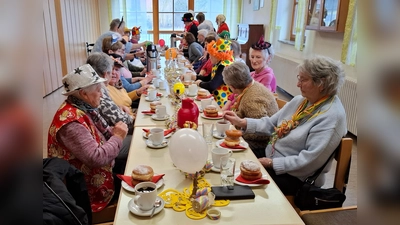 Die leckere Kaffeetafel ist immer ein schöner Anlass bei den Hirschauer Seniorinnen und Senioren (Bild Reinhard Daller) (Bild: Renate Daller)