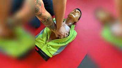 Jetzt die Osterferien nutzen und einen Erste Hilfe Kurs absolvieren. (Bild: Eva-Maria Bühler)