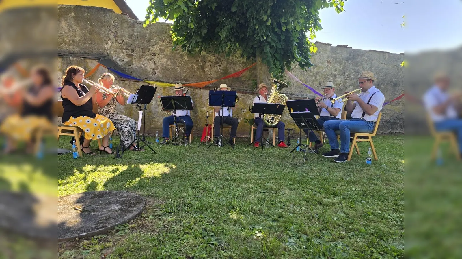 Nach dem Erfolg im vorigen Jahr wird heuer am kommenden Samstag die Picknick-Serenade im Hof der evangelischen Pfarrkirche wiederholt.  (Bild: Ulrike Kummer)