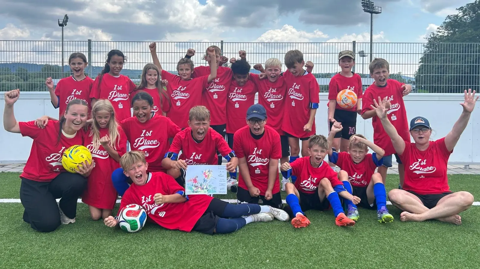 Fußballmannschaft der Grundschule Pressath (Bild: Katharina Diertl)