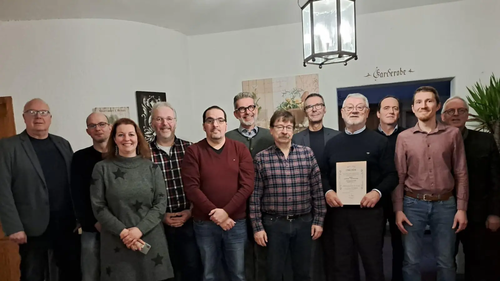 Der Vereinsausschuss inkl. Kassenprüfer v. l. Klaus Bleisteiner, Andreas Prochotta, Jacqueline Misch, Guido Heinl, Philipp Grandl, Udo Brückner, Michael Dietl, Bgm. Peter Achatzi, Günther Weinfurtner, Walter Pilhofer, Andreas Wiegel, Winfried Franz (Bild: Brigitte Weinfurtner)