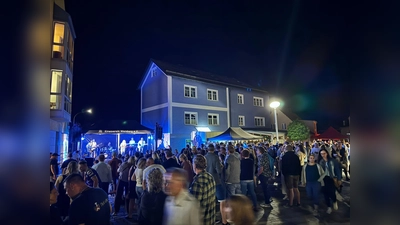 Das Bürgerfest in Wernberg-Köblitz bietet ein abwechslungsreiches Programm für die ganze Familie. (Bild: Nicole Wiederer)