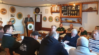 Zweiter Vorsitzender Günter Kraus bei der Jahreshauptversammlung des Schützenvereins Ringelstein Ottengrün. (Bild: Ramona Ulrich/Schützenverein Ringelstein/exb)