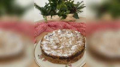 Hausgemachte Kuchen werden beim Kaffeenachmittag des Fördervereins ProEtzenricht angeboten (Bild: Gabriela Bäumler)