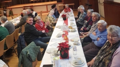 BRK Seniorenheim bei der Adventsfeier im Kultursaal Plößberg. (Bild: Marita Haberkorn)