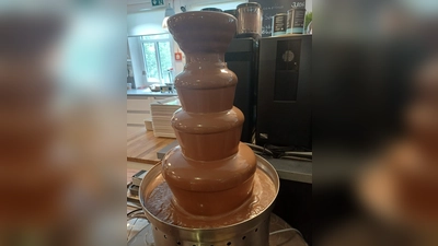 Schokobrunnen bei der Confiserie Lauenstein. (Bild: Irene Zeller)