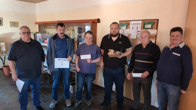 Die Gewinner des Preisschafkopf beim TSV Waidhaus.  (Bild: Thomas Wild)