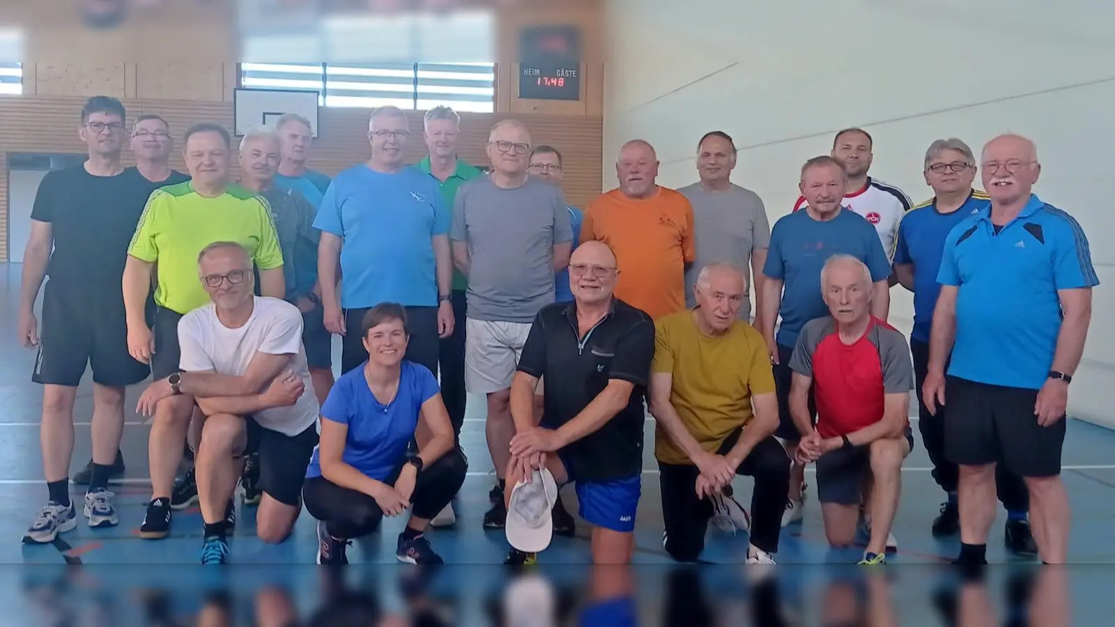 Männergruppe  (Bild: Anita Bauer)