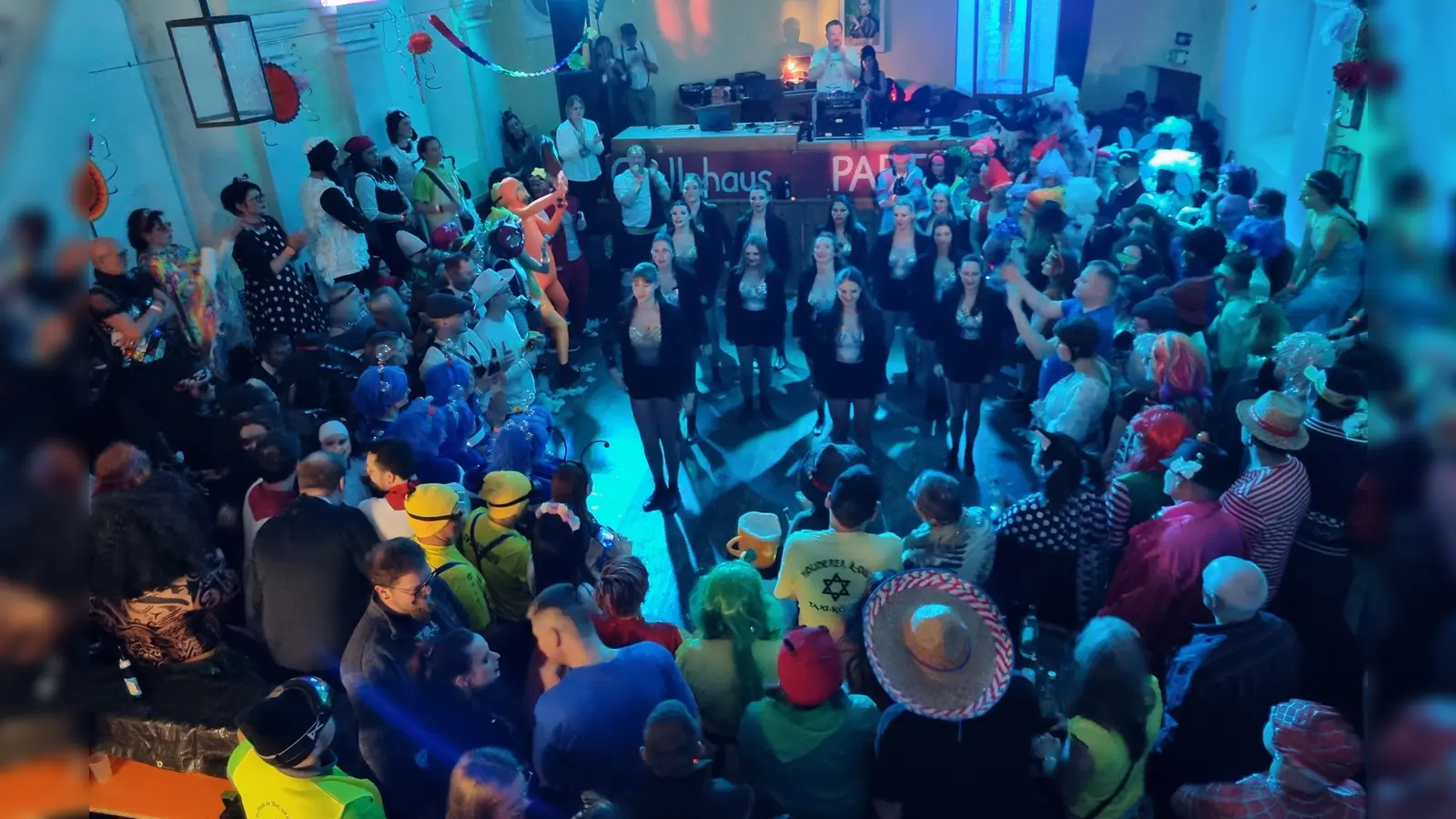 Höhepunkt des Abends: der Auftritt der Prinzengarde Waldeck.  (Bild: Katrin Pasieka-Zapf)