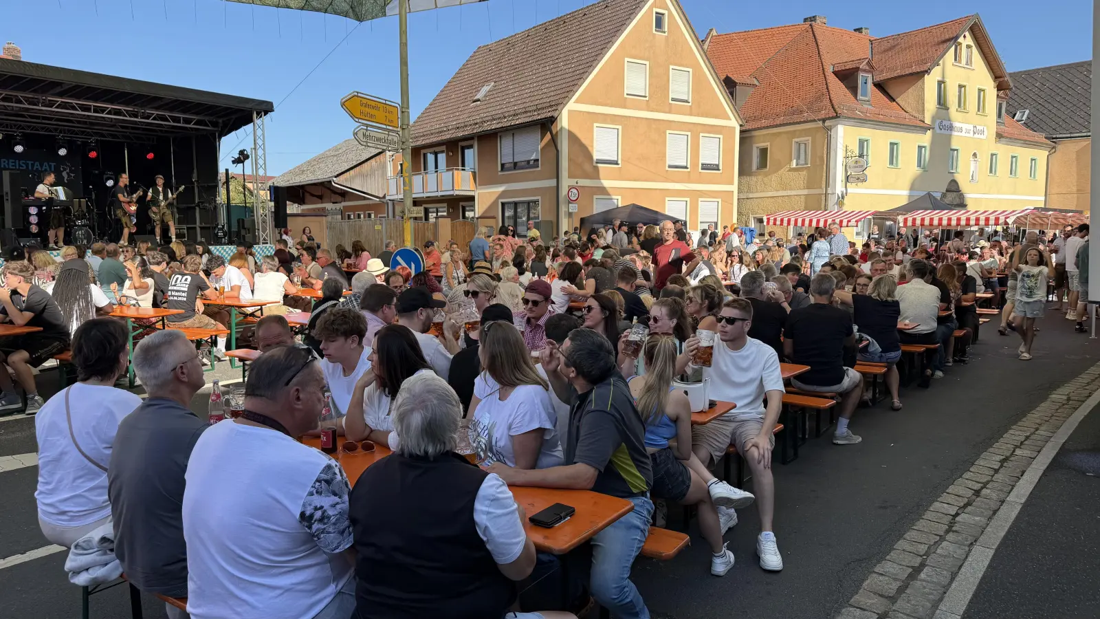 Ein Bilderbuchwetter wie im vorigen Jahr mit vielen Besuchern wünscht sich nicht nur Vereinskartellvorsitzender Richard Kammerer beim kommenden Bürgerfest am 23. August. (Bild: Johann Kneißl)