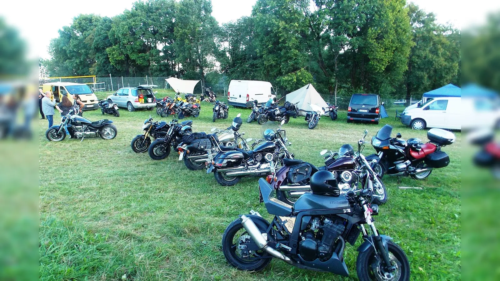 So ähnlich wird es am Wochenende auf dem Kastler Badberg bei der Sommerparty der Kastler Motorradfreunde aussehen. (Bild: exb)