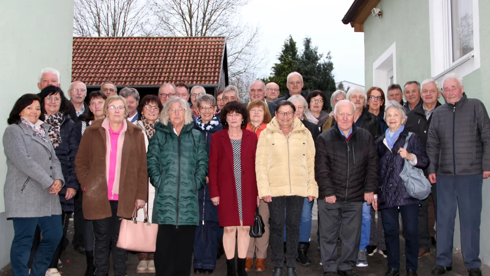 Der Jahrgang 1959/60 traf sich nach Jahren wieder zu einem gemeinsamen Klassentreffen. Die Freude über das Wiedersehen und die vielen gemeinsamen Erinnerungen machten den Abend zu einem unvergesslichen Erlebnis. (Bild: Petra Lettner)