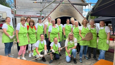 Das Helferteam des OGV Högen am Backofen (Bild: Kathrin Brand)
